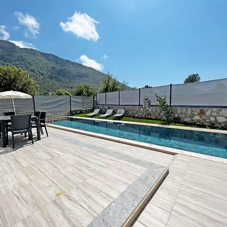 Villa Alya 1 *